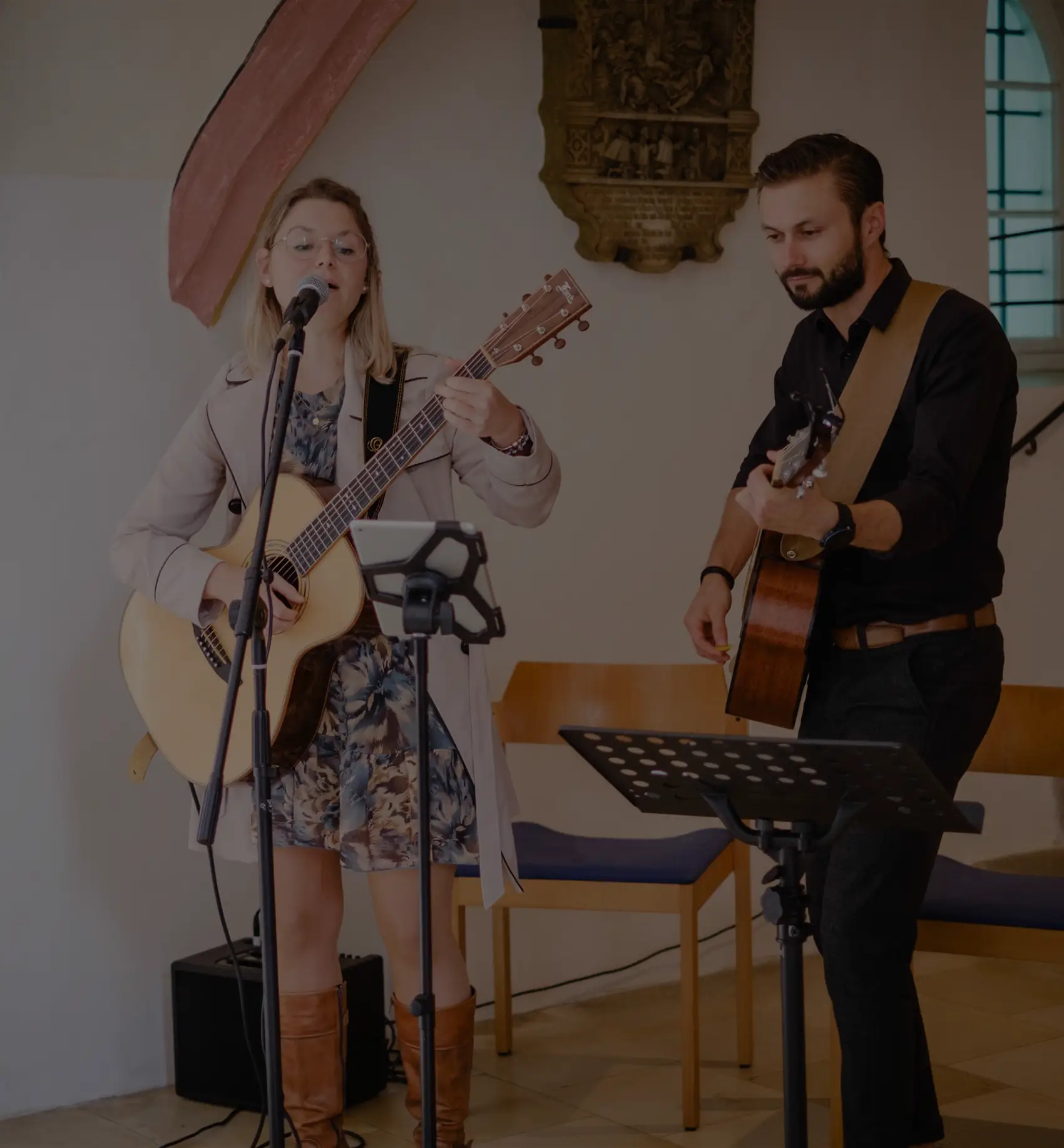 Anja und Tobi beim gemeinsamen Musizieren